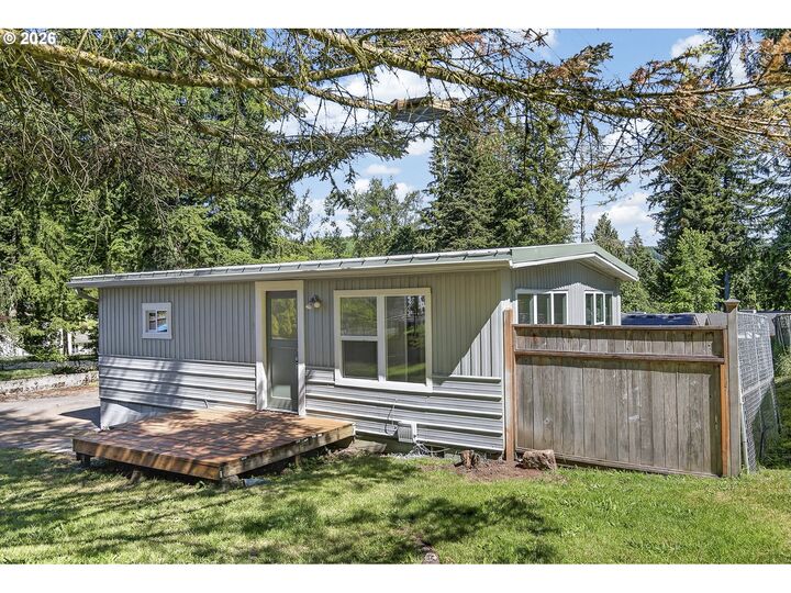 Property Photo:  101 Gatewood Dr  WA 98626 