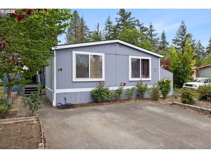 Property Photo:  13141 SE Powell Blvd 18  OR 97236 