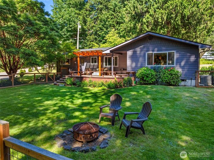 Property Photo: 3127 78th Avenue SE WA 98501
