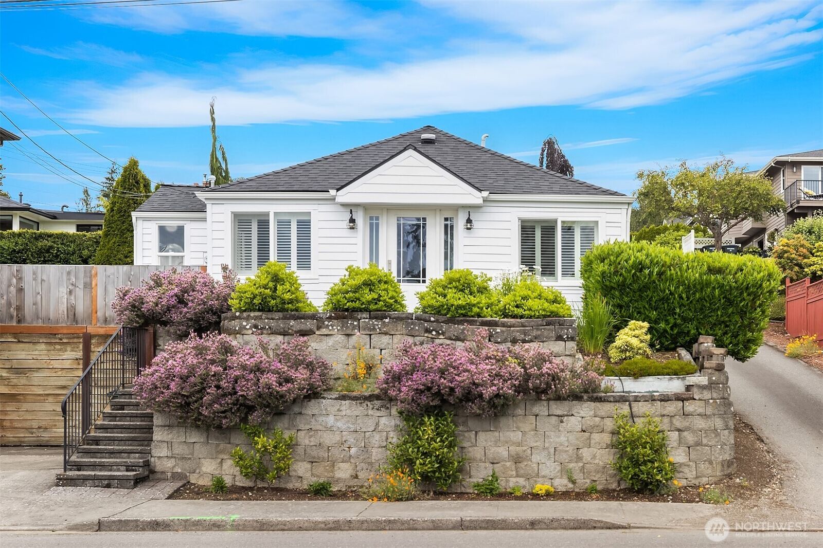 Property Photo: 103 8th Avenue S WA 98020
