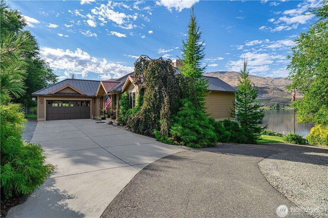 Property Photo: 2195 Summer Camp Road WA 98816