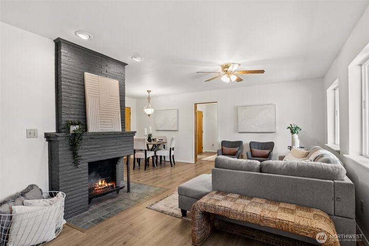 Property Photo:  2613 NE 145th Street  WA 98155 