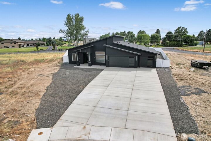 Property Photo:  6411  Rd 2.05  NE  WA 98837 