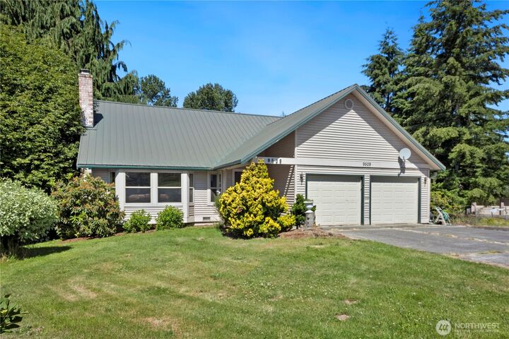 Property Photo: 9509 150th Street SE WA 98296