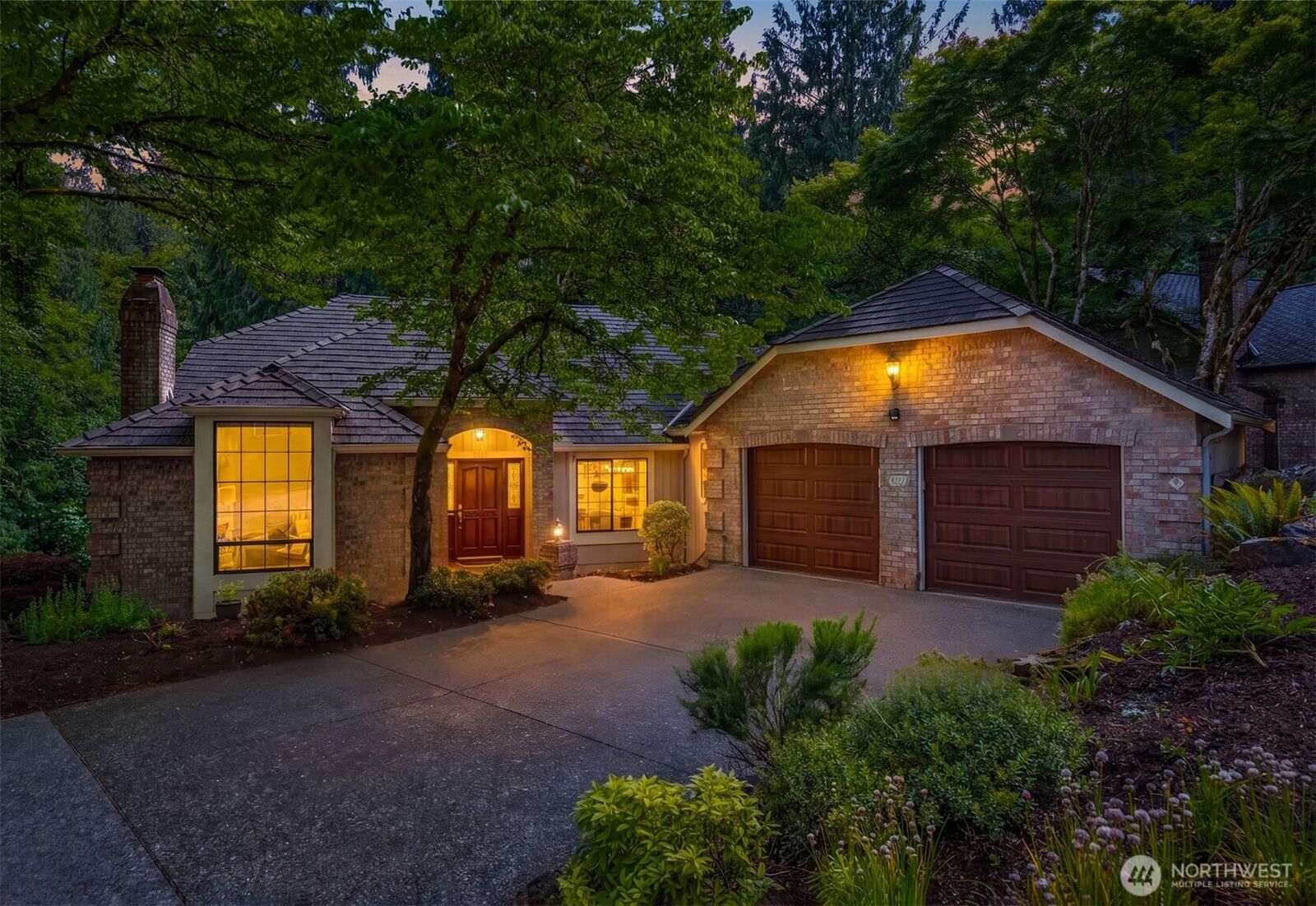 Property Photo: 2815 NW Pine Cone Drive WA 98027