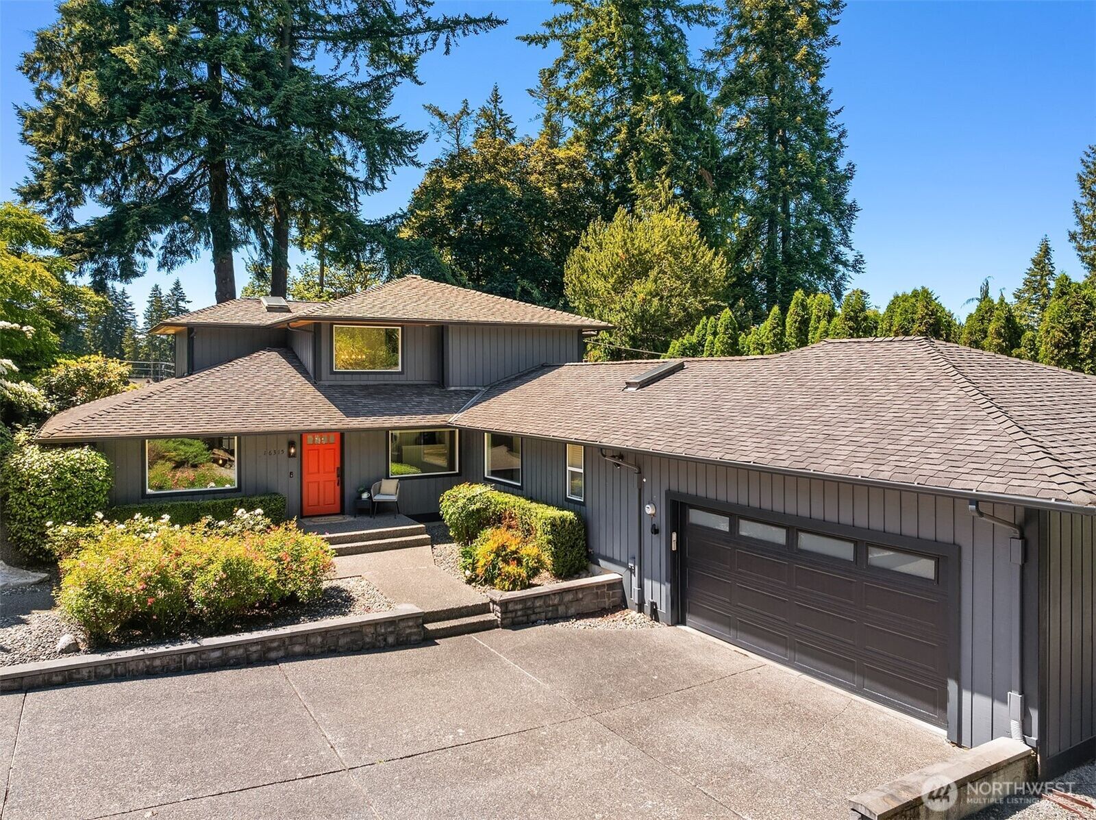 Property Photo: 16315 Inglewood Place NE WA 98028