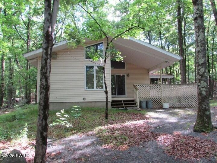 Property Photo:  113 Widgeon Lane  PA 18428 