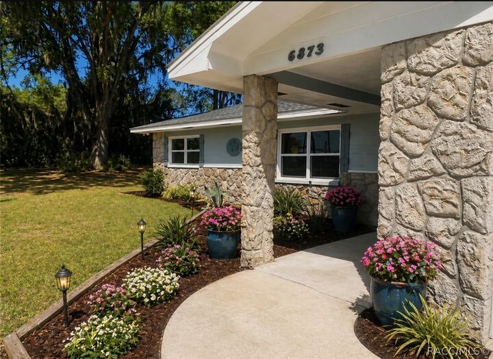 Property Photo:  6833 W Rich Street  FL 34428 
