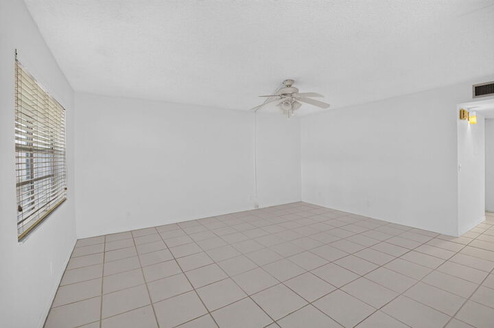 Property Photo:  200 Normandy E 200  FL 33484 