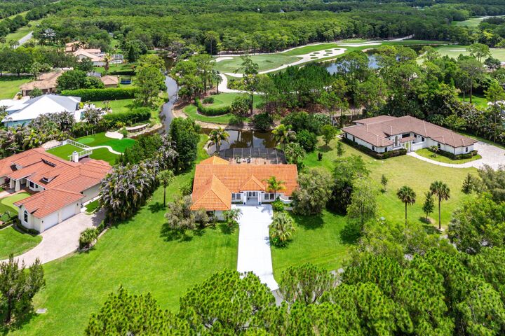 Property Photo:  1488 SE Colony Way  FL 33478 