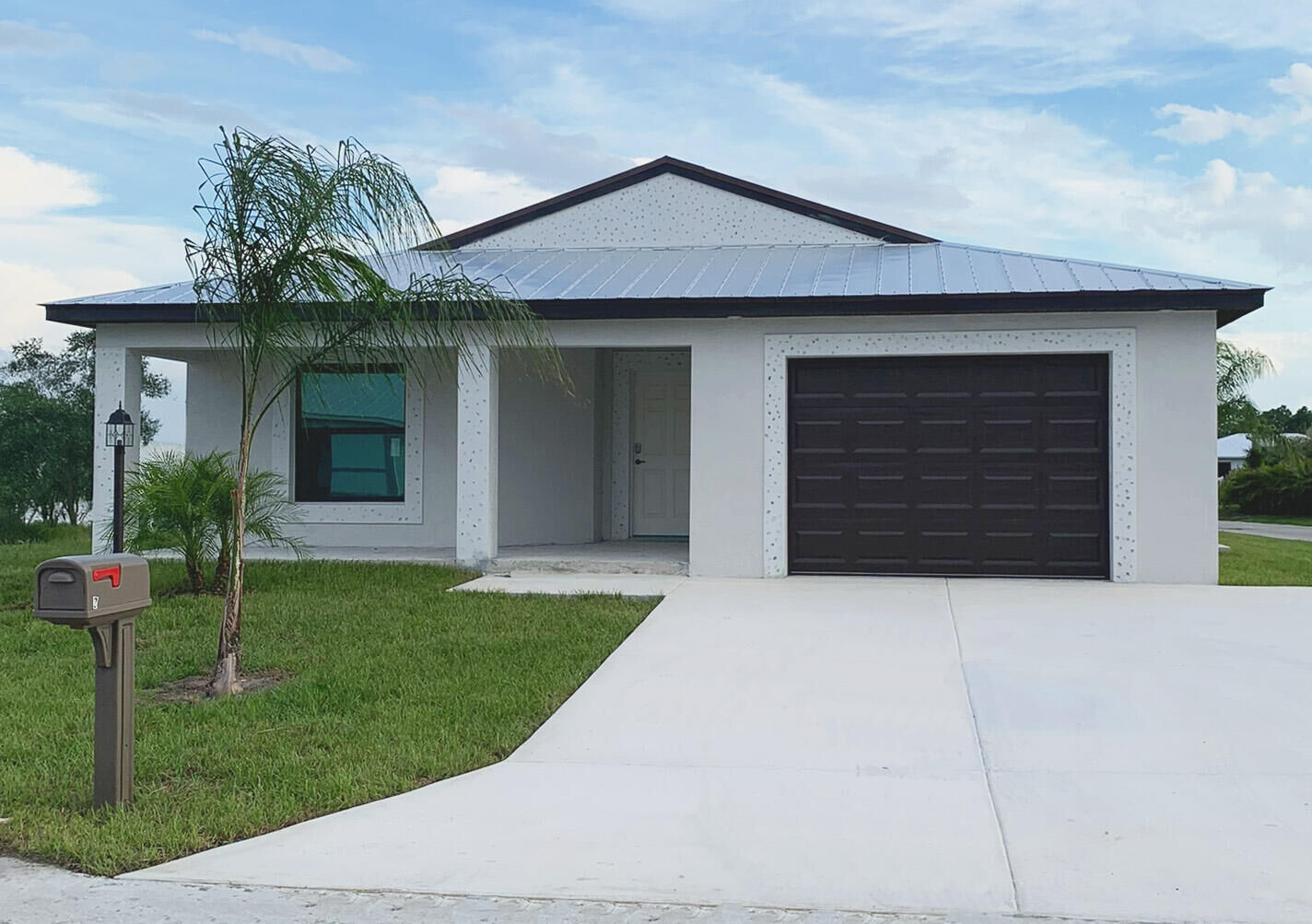 Property Photo: 10 San Juan Lane FL 34952