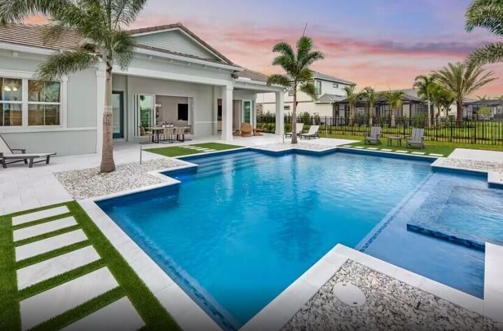 Property Photo: 10916 Stellar Circle 48 Reverence FL 33412