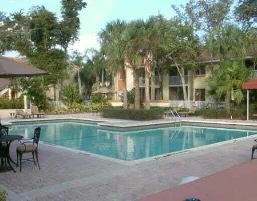 Property Photo: 1005 Coral Club Drive 1005 FL 33071