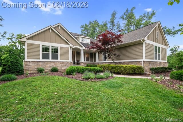 Property Photo:  34225 Thornbrook Drive  MI 48335 