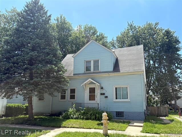 Property Photo: 453 Spruce Street MI 48192