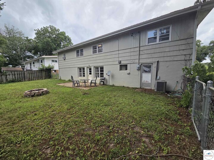 Property Photo: 1112 Montserrat Park MO 64093