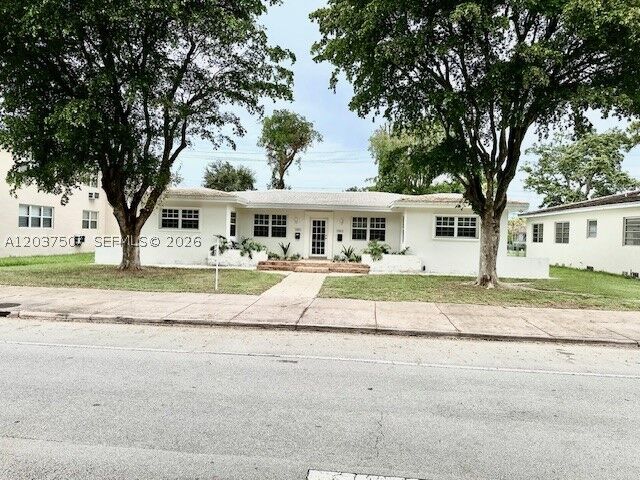Property Photo:  3801 Ponce De Leon Blvd 3801  FL 33134 