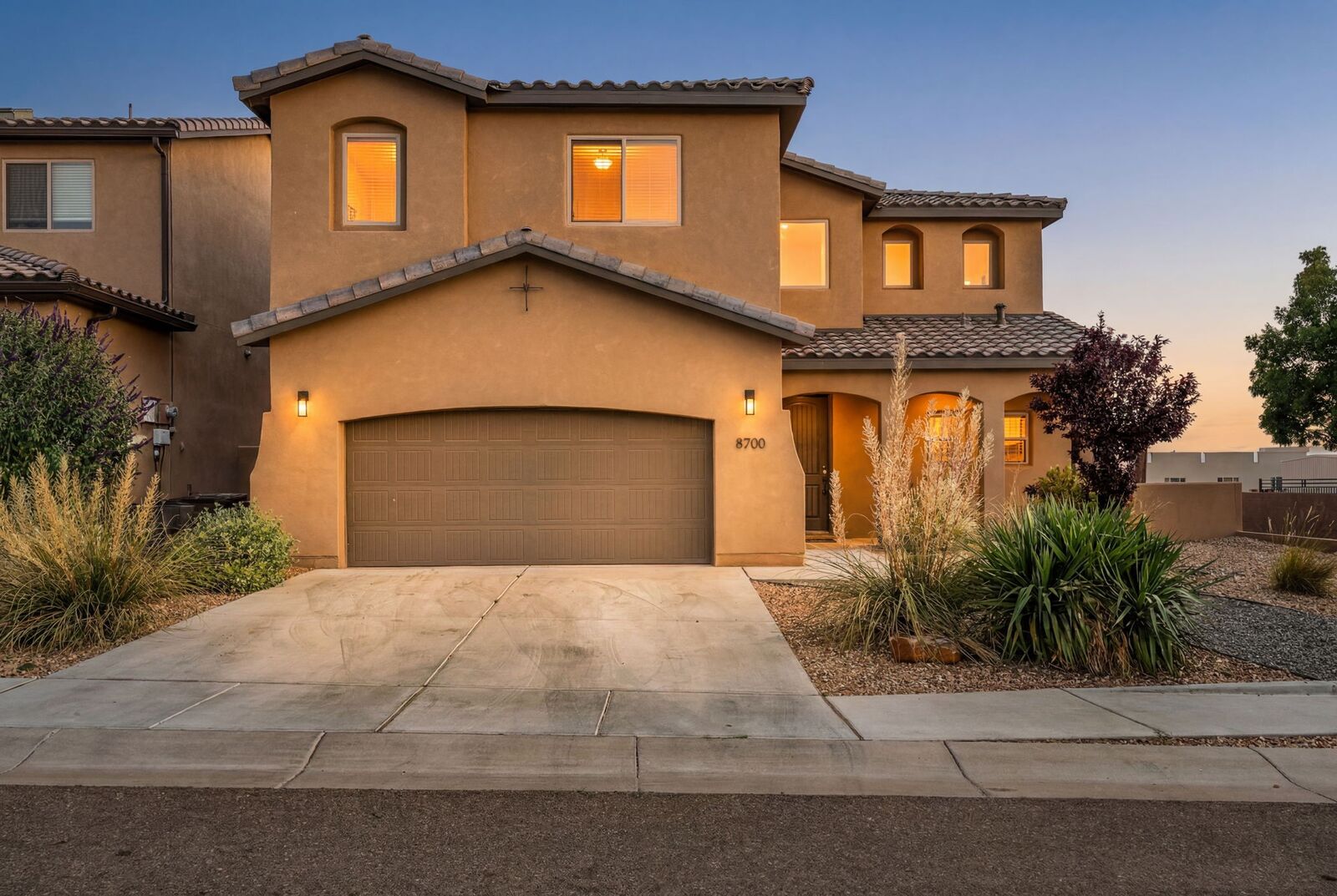 Property Photo: 8700 Desert Finch Lane NM 87122