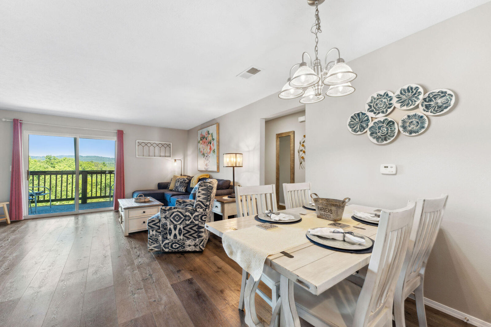 Property Photo: 2954 Vineyards Parkway MO 65616