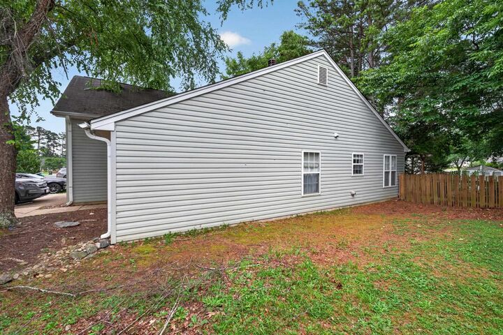 Property Photo:  626 Thornbird Circle  SC 29316-5363 