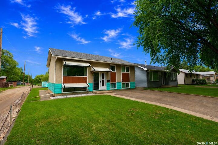 Photo de la propriété: 626 22nd Street E SK S6V 1P1