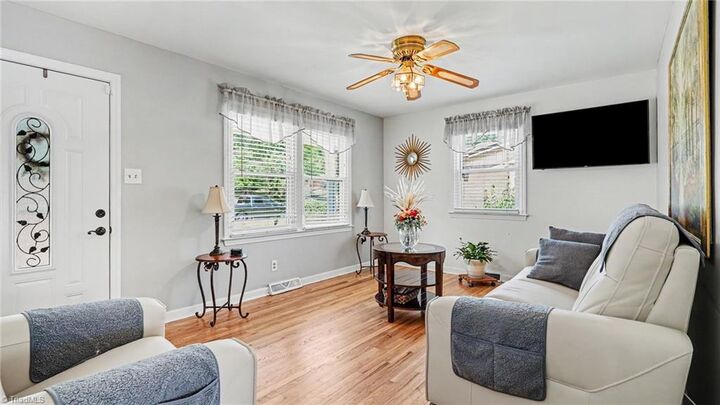 Property Photo:  2319 Glenhaven Drive  NC 27406 