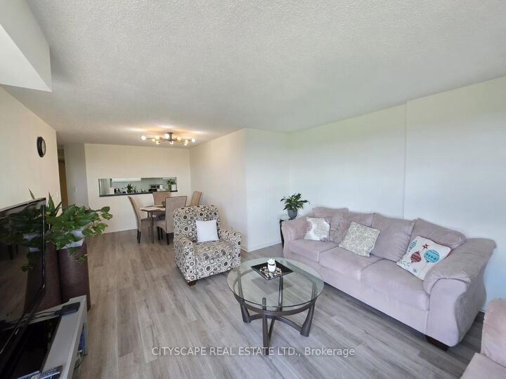 Property Photo: 90 Dale Avenue 502 ON M1J 3N4