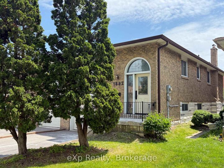 Property Photo:  1882 Rosefield Road  ON L1V 3H6 