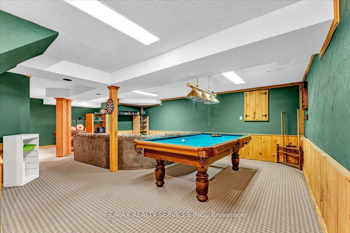 Property Photo: 16 Major William Sharpe Drive E ON L6X 3K3