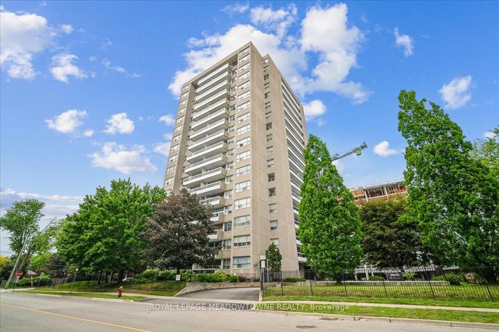 2263 Marine Drive 1601 — photo 1
