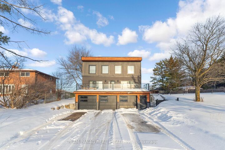 11561 Russell Road — photo 1