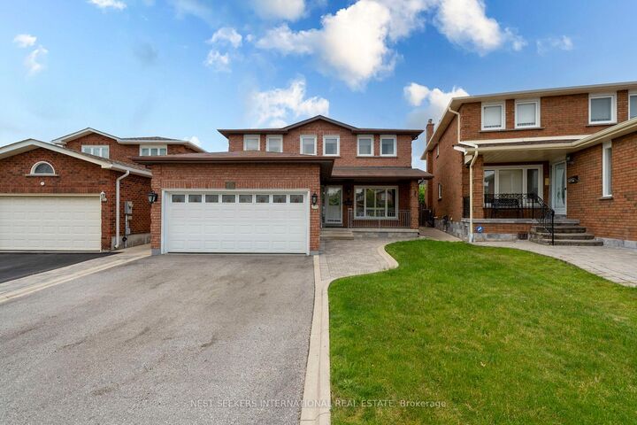 Property Photo: 19 Kaiser Drive ON L4L 3V2