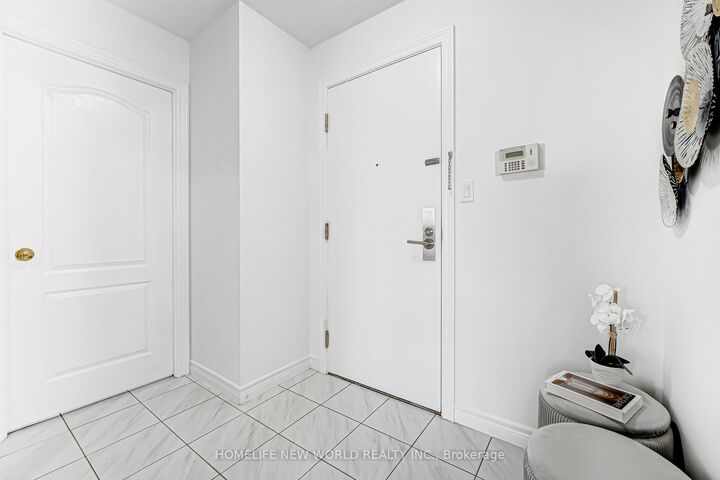 Property Photo:  88 Grandview Way 908  ON M2N 6V6 