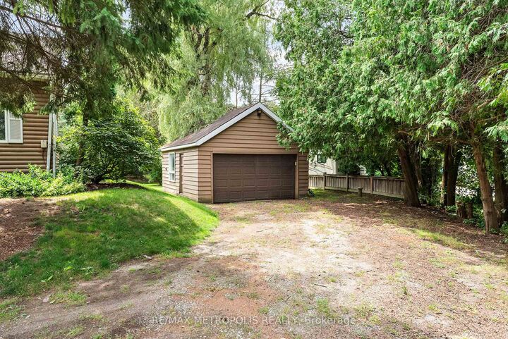 Property Photo: 4359 Lloydtown Aurora Road ON L7B 0E1