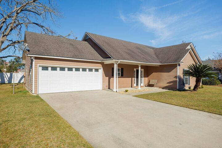 Property Photo: 3917 Pecan Drive GA 31605