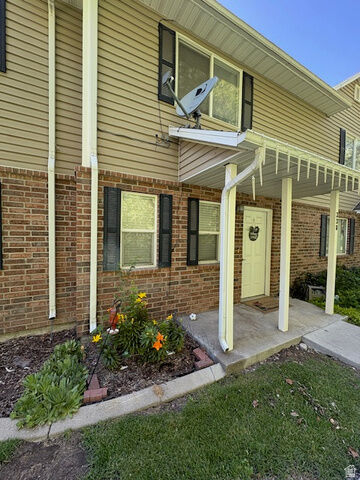 Property Photo:  338 S 370 W  UT 84321 
