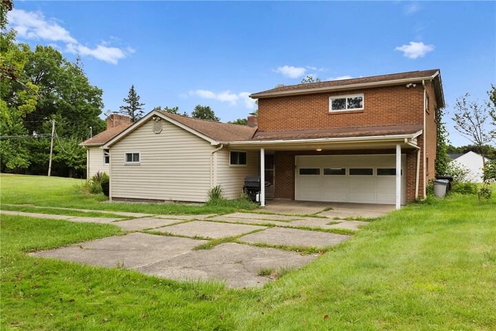 Property Photo:  2619 Linda Dr  PA 15668 