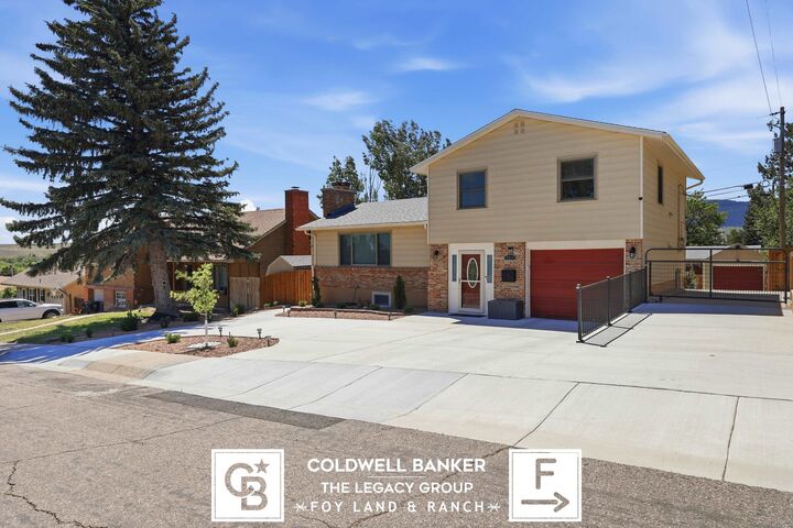 Property Photo: 2211 W Odell WY 82604