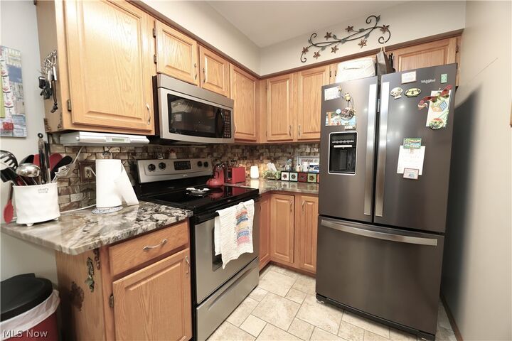 Property Photo:  861 Westland Drive  OH 44256 