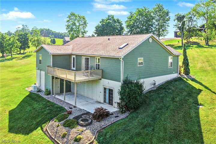 Property Photo:  805 Wynncrest Drive  OH 45750 