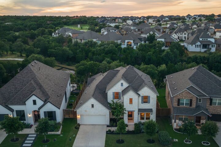 Property Photo: 317 Autumn Oak Way TX 78628