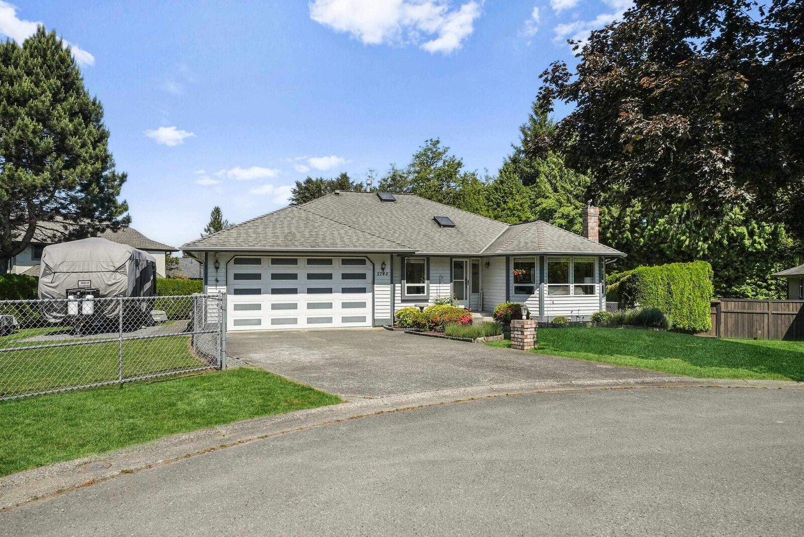 Property Photo: 5742 190 Street BC V3S 7M5
