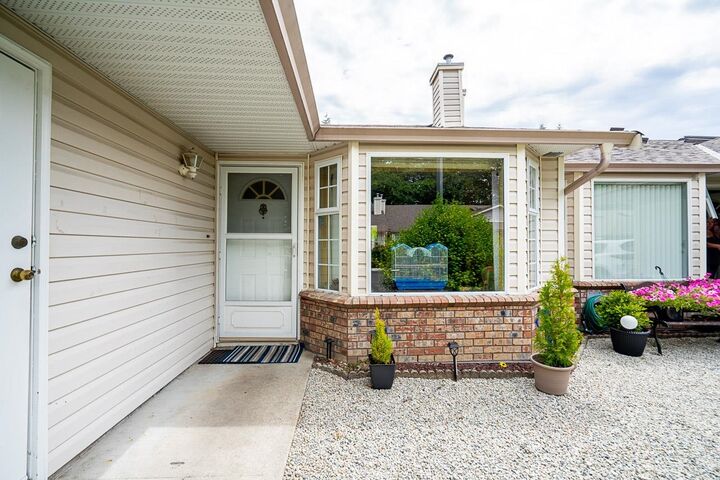 Property Photo: 12049 217th Street 11 BC V2X 5L2