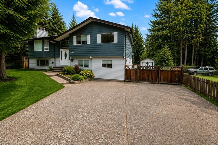 Property Photo: 3370 Viewmount Drive BC V3H 2M1