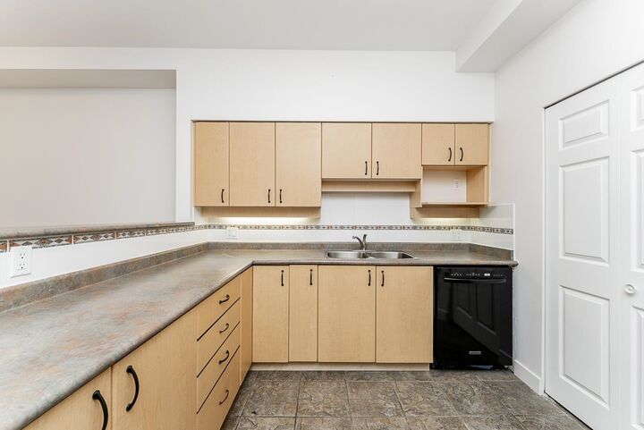 Property Photo: 522 Smith Avenue 108 BC V3J 7X7