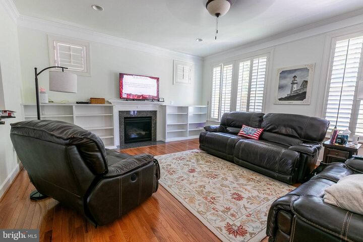 Property Photo: 16408 Chattanooga Lane VA 22191