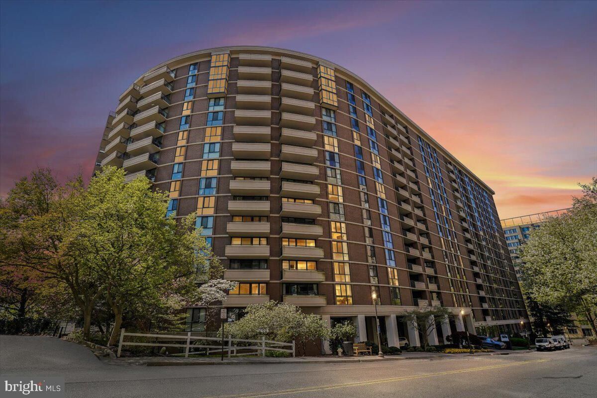 Property Photo:  4620 N Park Avenue 1502E  MD 20815 