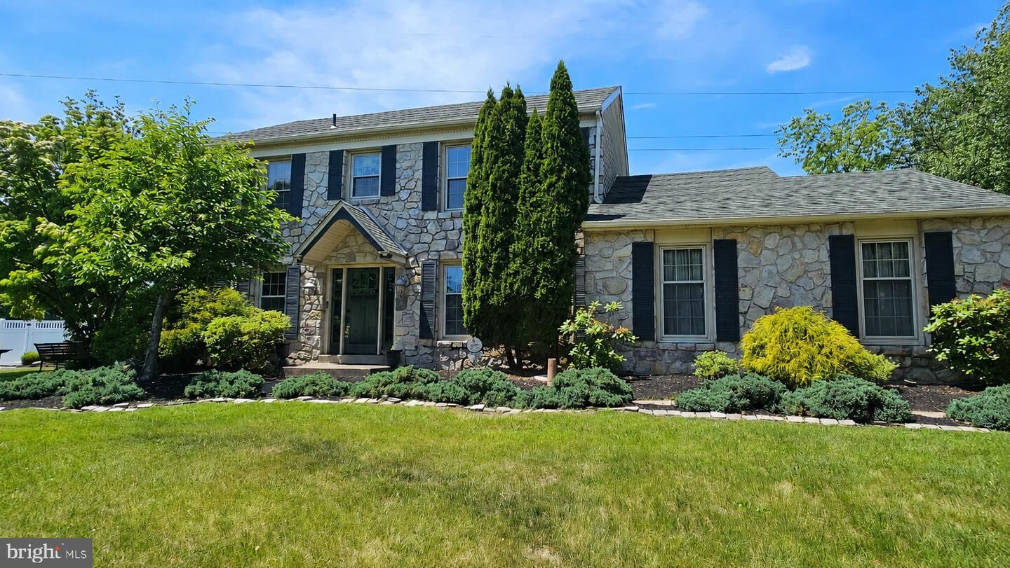 Property Photo:  21 Winthrop Road  NJ 08648 