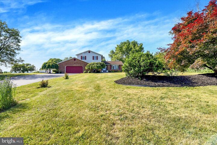 Property Photo: 235 Ridge Hill PA 17050