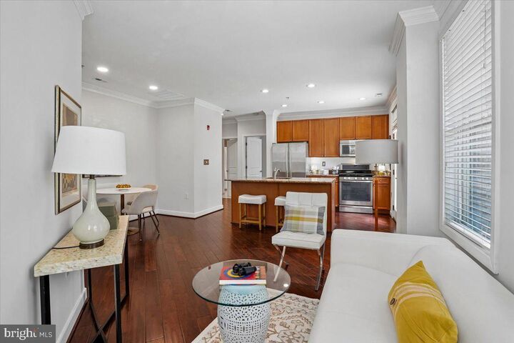 Property Photo:  181 E Reed Avenue 203  VA 22305 